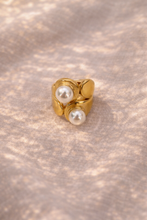 Load image into Gallery viewer, Bella