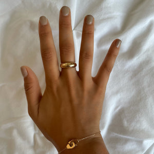 Gold finger